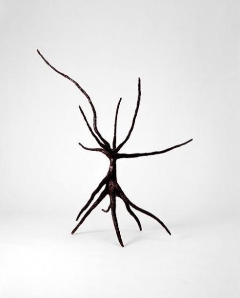 Image of Alexander Calder's sculpture The Snag