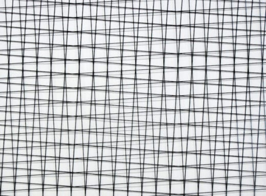 Detail view of François Morellet's sculpture trames de grillage –4° +4°, 1978