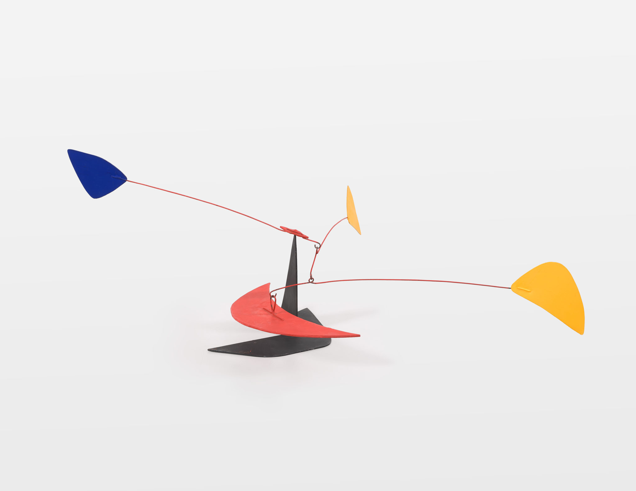 Alexander Calder's Low Three Feathers