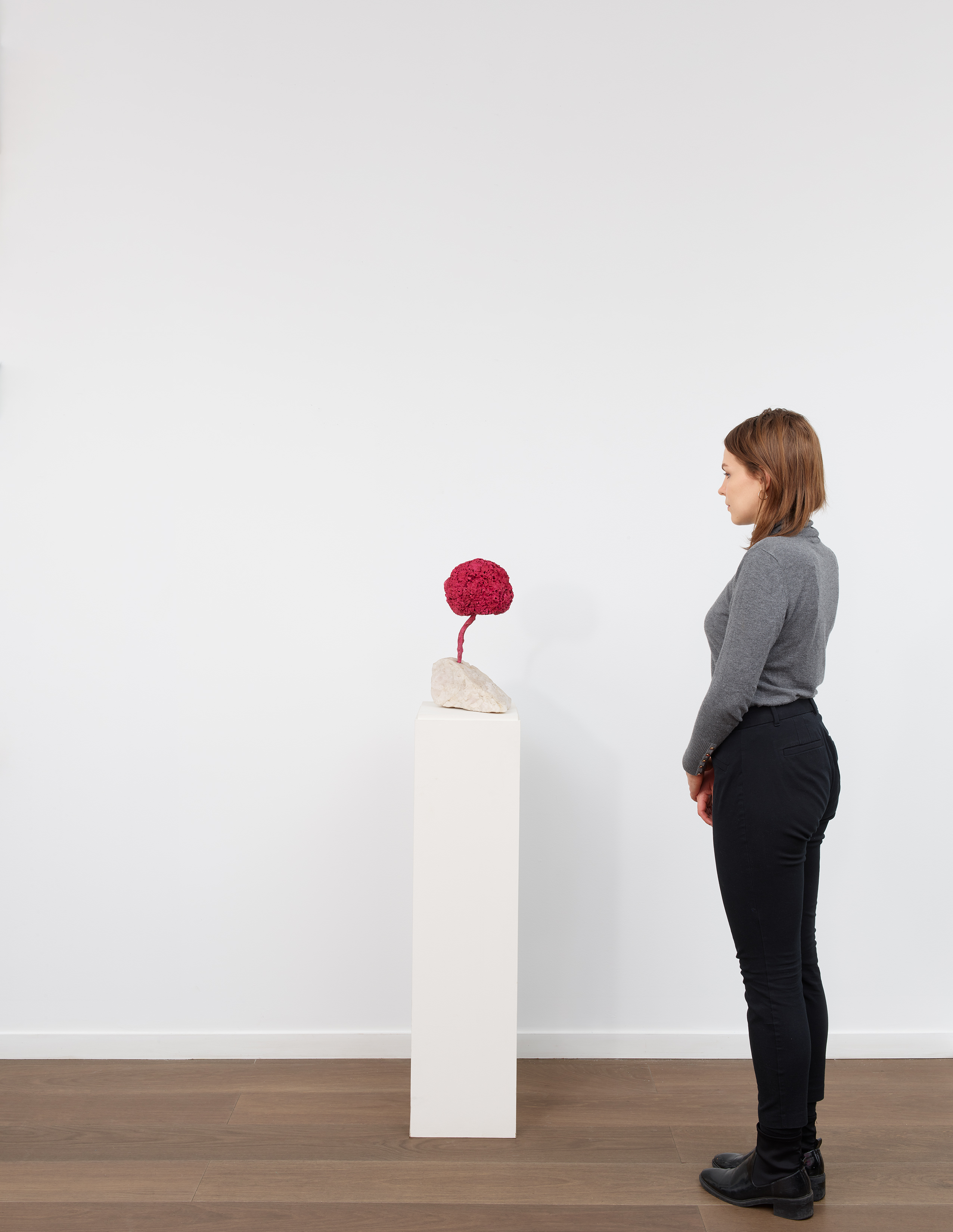 Scale view of Yves Klein's sculpture Untitled Pink Sponge (SE 204), 1959