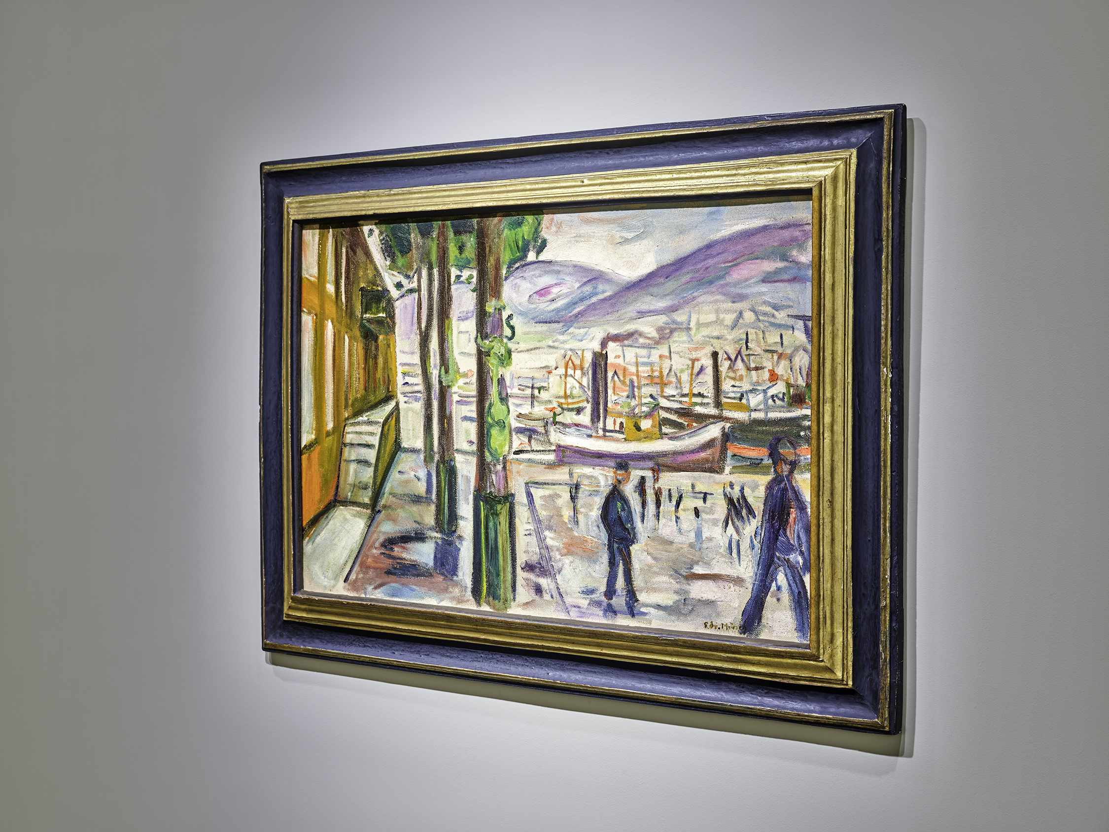 Angled view of Edvard Munch's painting titled Der Hafen in Bergen