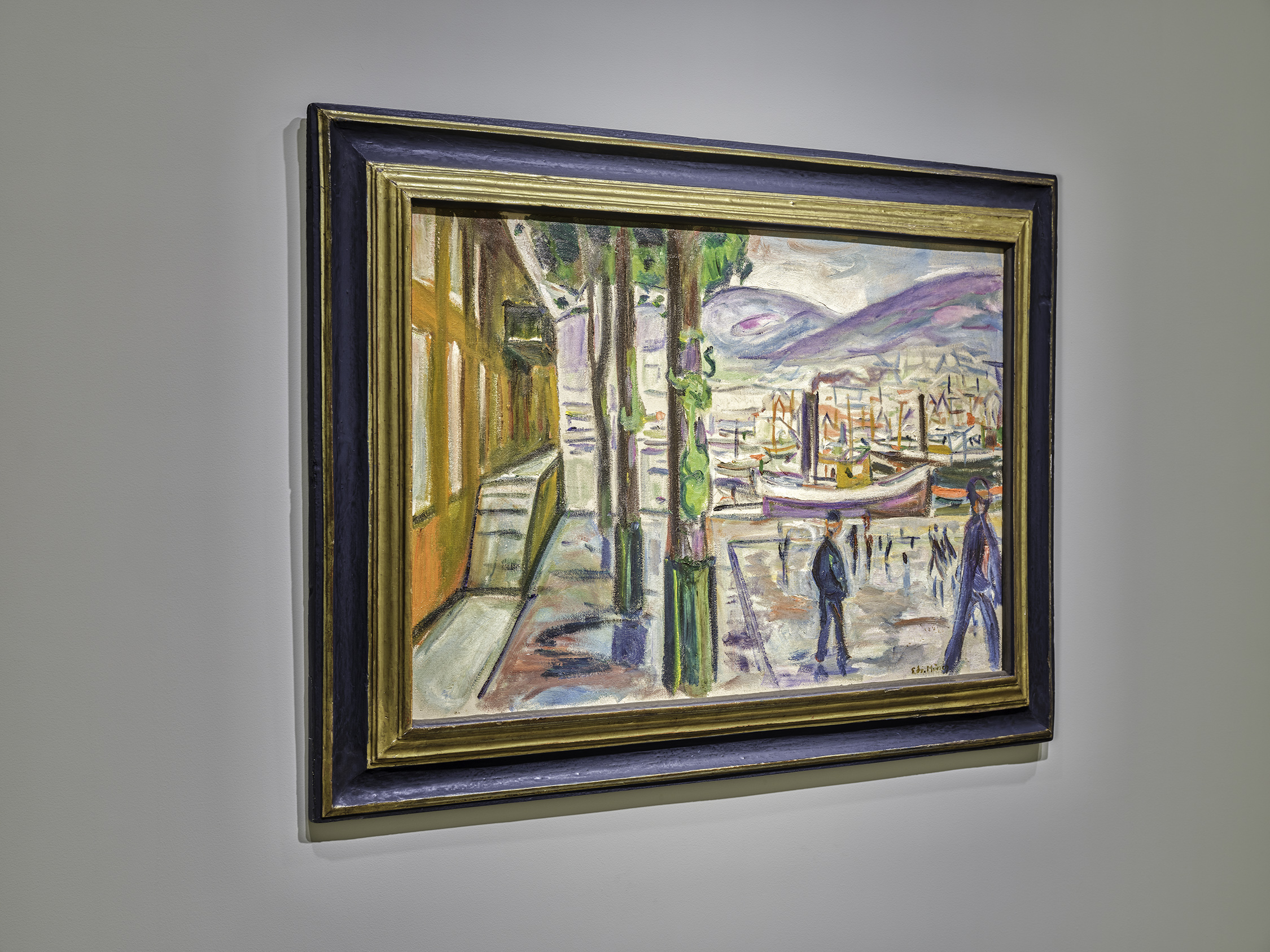 Angled view of Edvard Munch's painting titled Der Hafen in Bergen