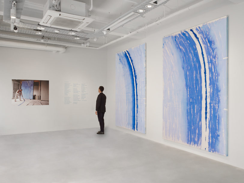 Installation image of Gunther Uecker at 40 Albemarle, featuring paintings from the Lighbtogen series.