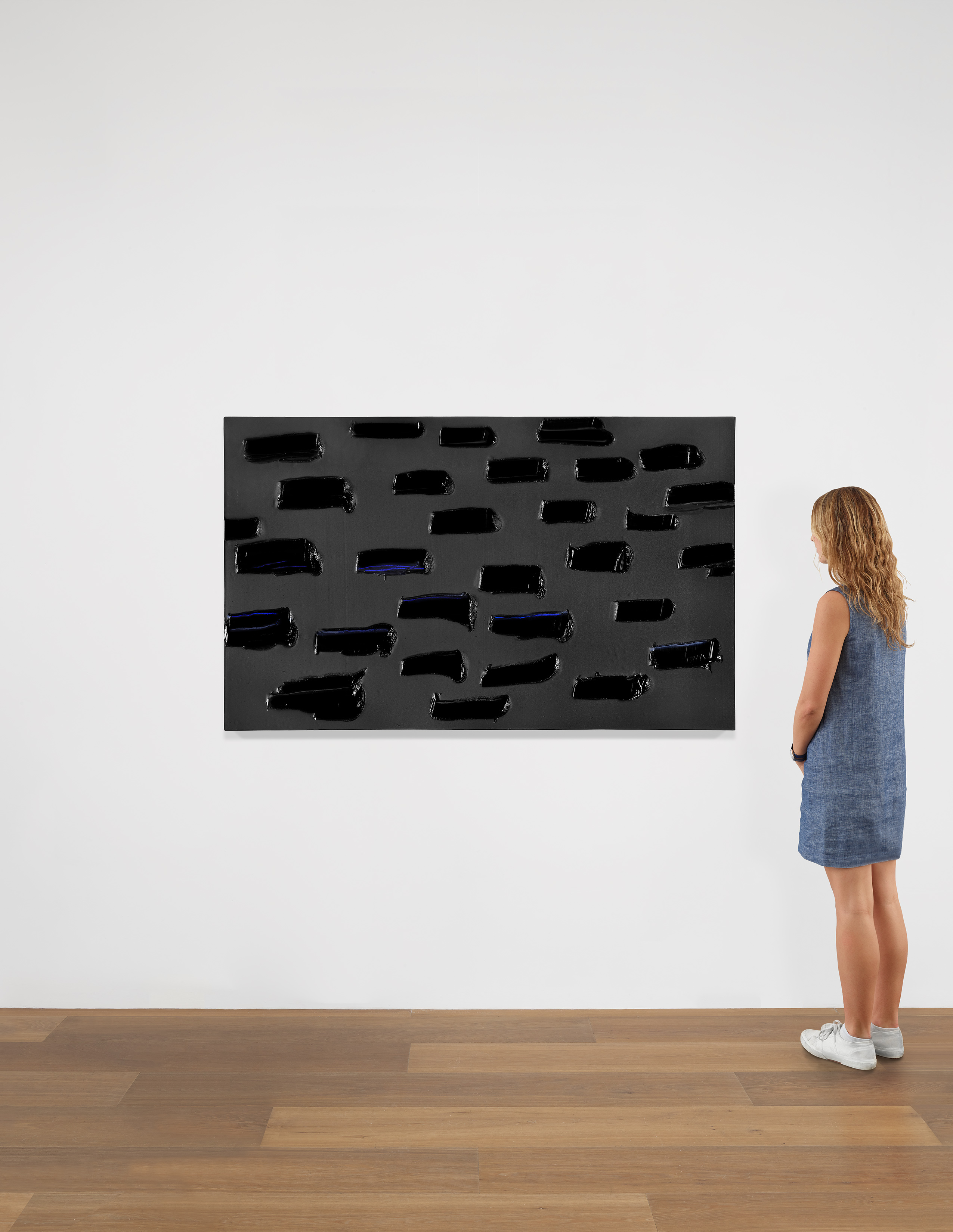 Scale view of Pierre Soulages’s Peinture 102 x 165 cm, 15 janvier 2020