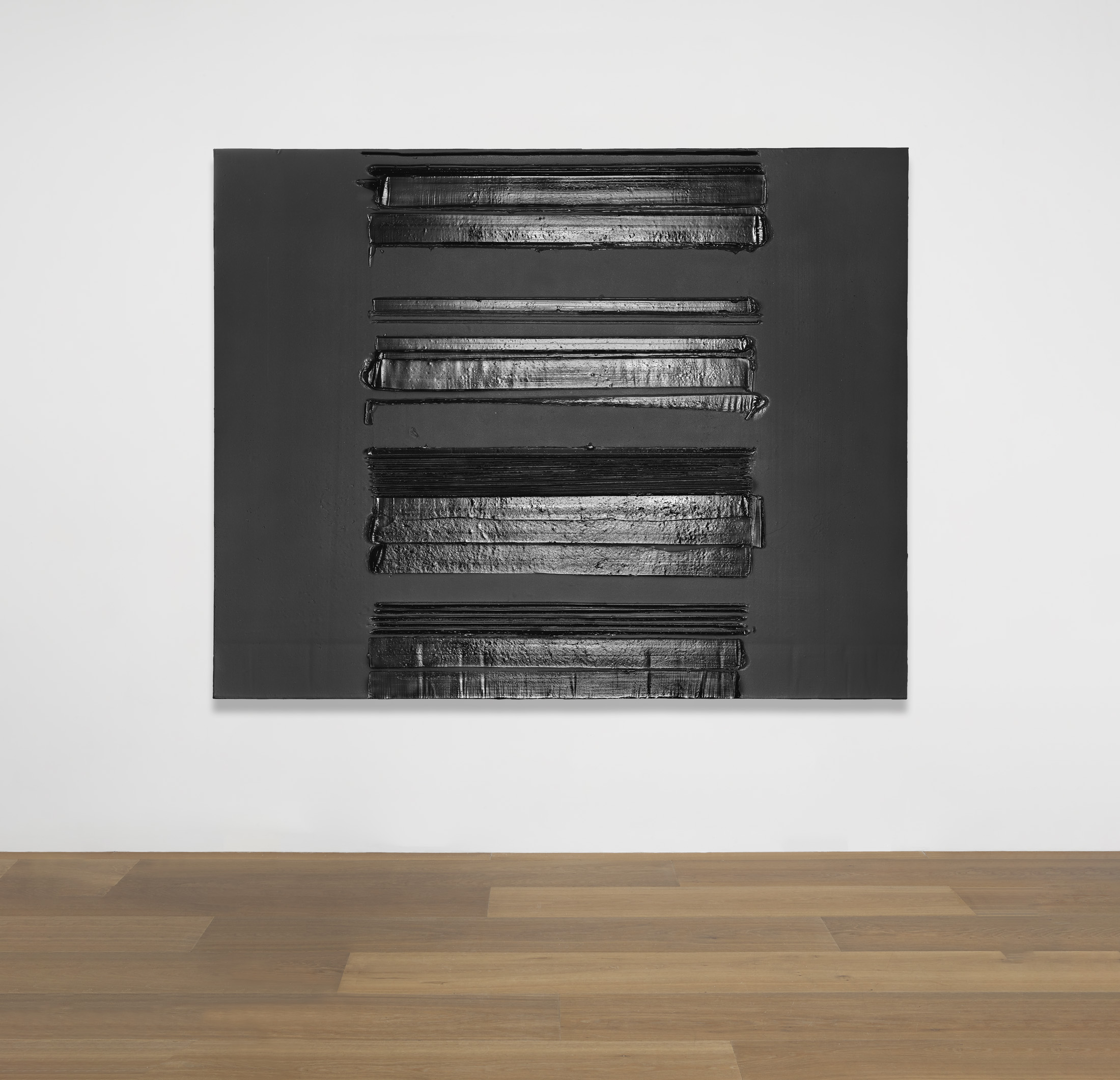 Installation view of Pierre Soulages’s Peinture 175 x 222 cm, 20 juillet 2020