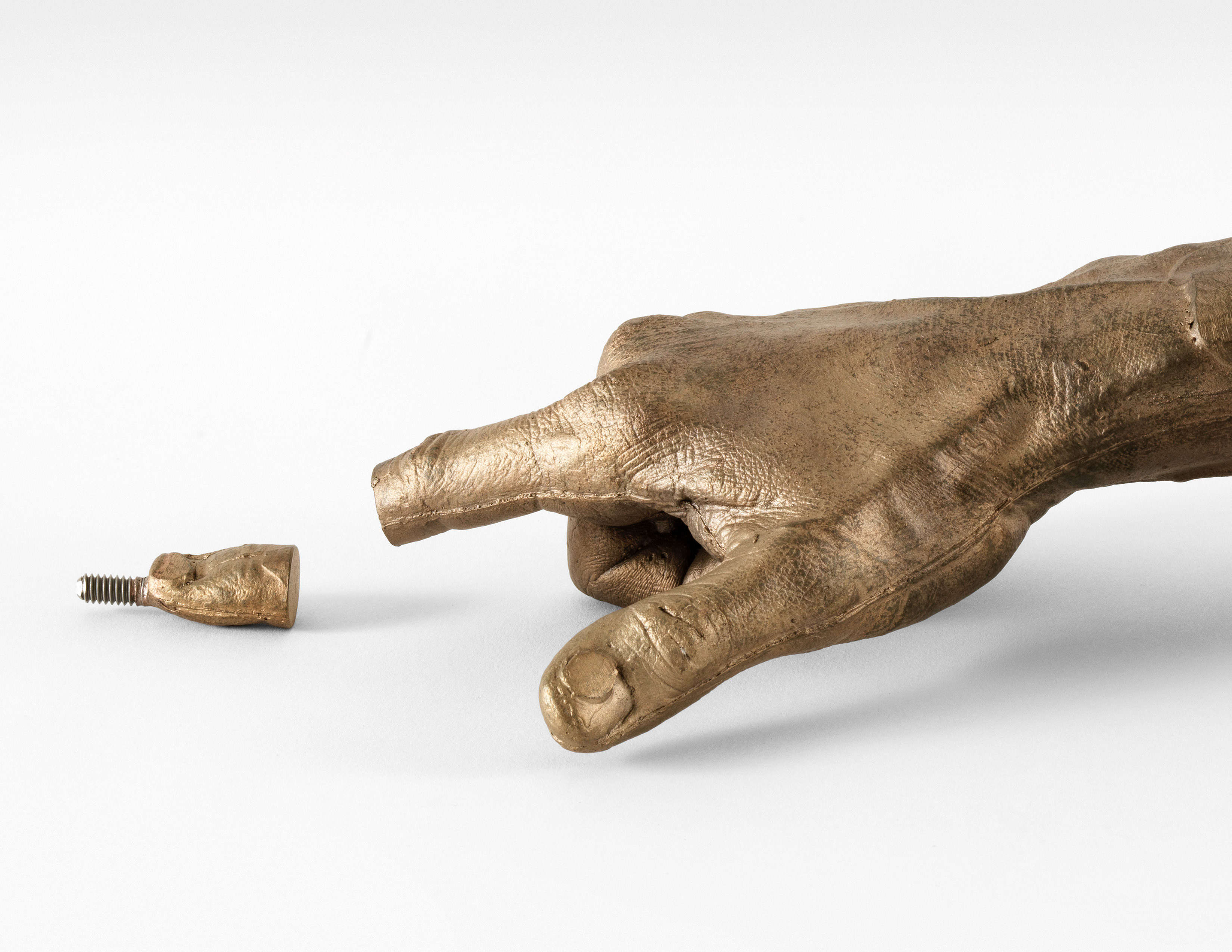 Detail view of Bruce Nauman's silicon bronze sculpture Hand Pair