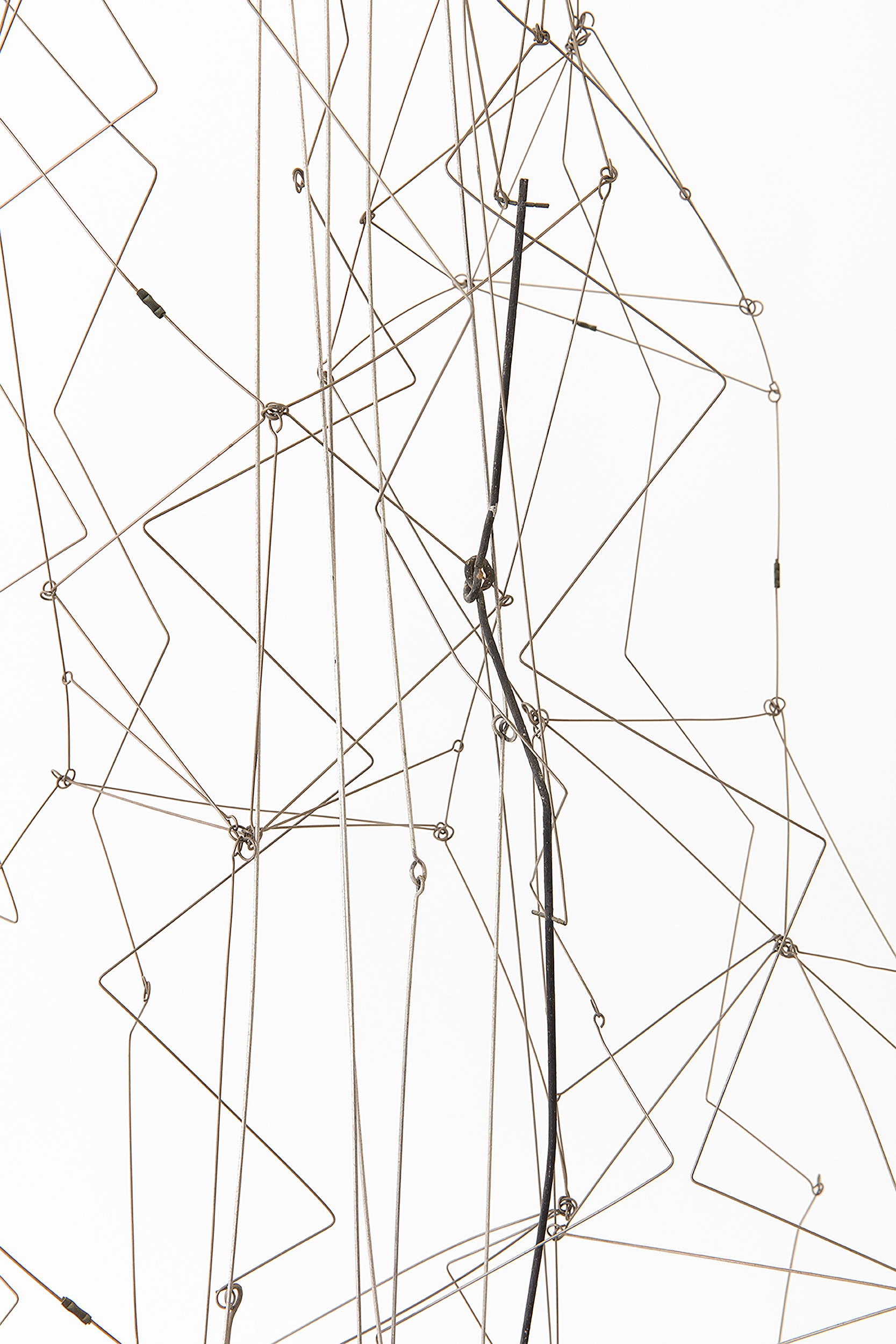 Detail view of Gego's wire sculpture Chorro