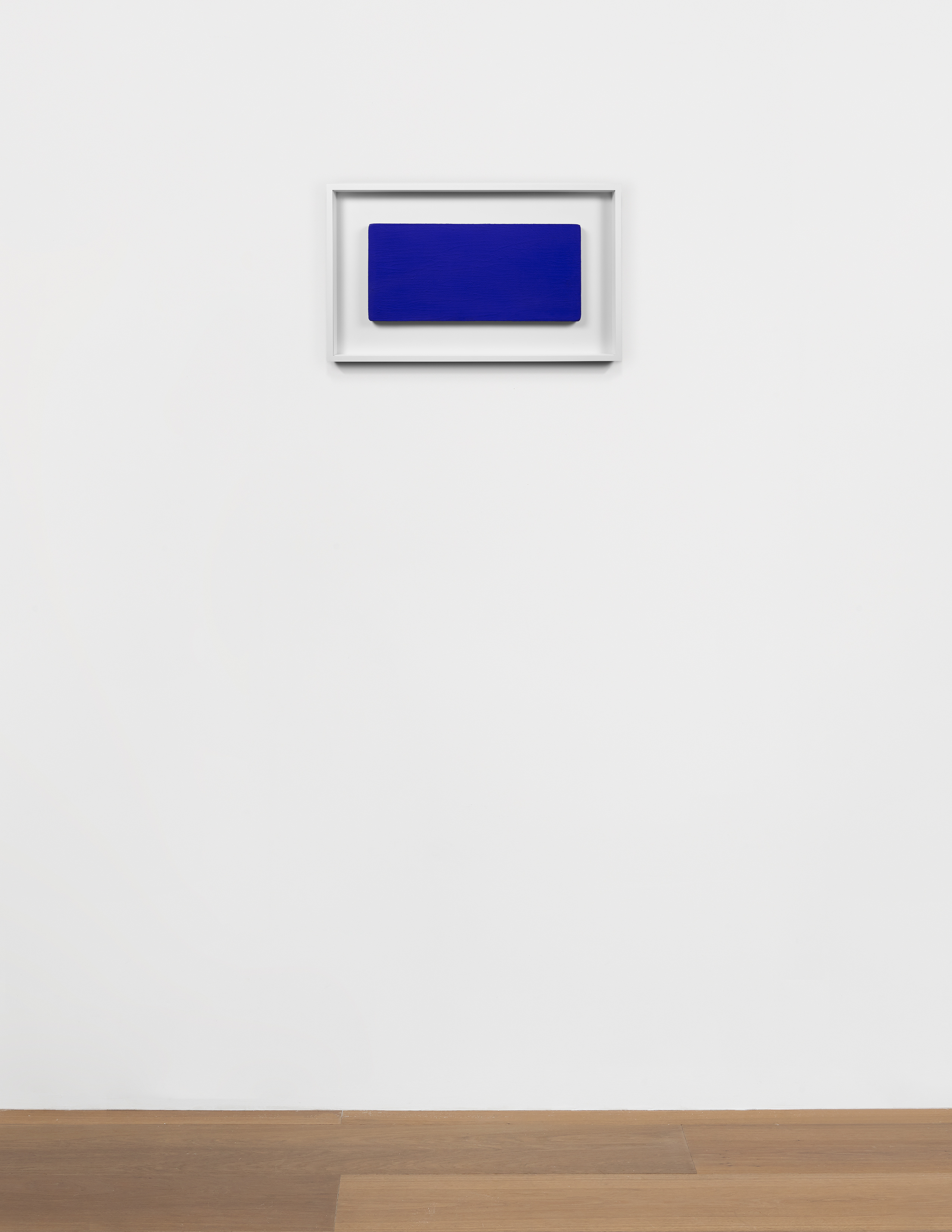 Installation view of Yves Klein's painting Monochrome bleu sans titre (IKB 231)